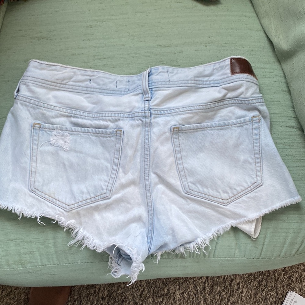 Hollister Jean Short - Picture 4 of 4